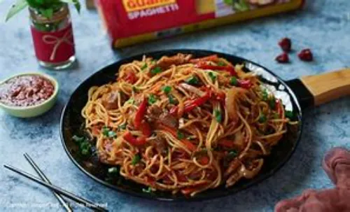 Chicken Noodles (Schezwan)